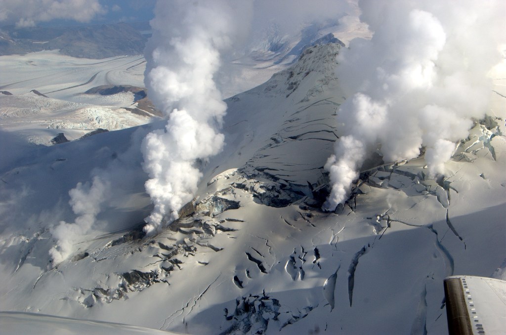 fumaroles emit